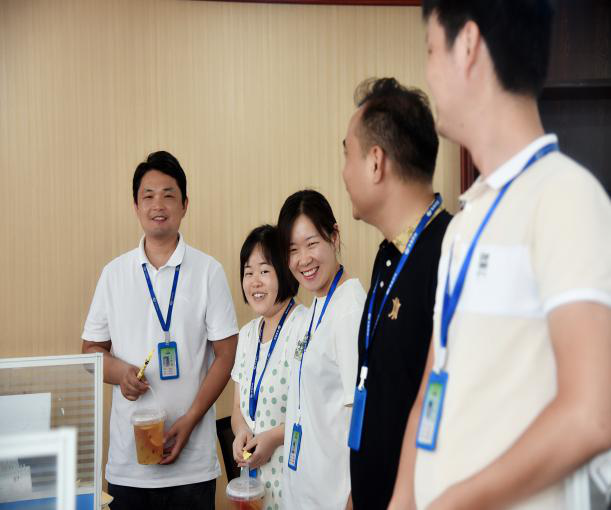 江南网官方站入口_江南（中国）工会开展“夏季送清凉”活动